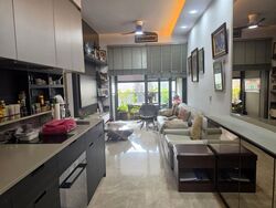 Haus On Handy (D9), Condominium #572175191